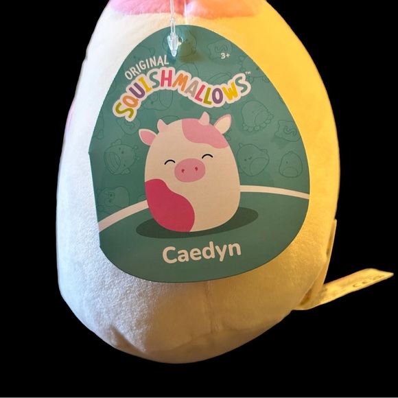 Caedyn the Cow (eyes closed version) 8-inch Original Squishmallow NWT - Picture 5 of 11